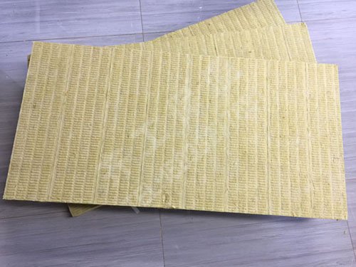 巖棉對(duì)人體有危害嗎？施工人員需要注意哪些呢